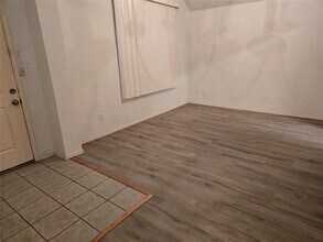 606 Zollman Ct in Lancaster, TX - Building Photo - Building Photo