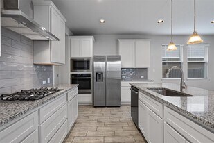 300 Delta Crst in Maxwell, TX - Building Photo