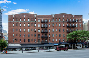 The Fields in New York, NY - Foto de edificio - Building Photo