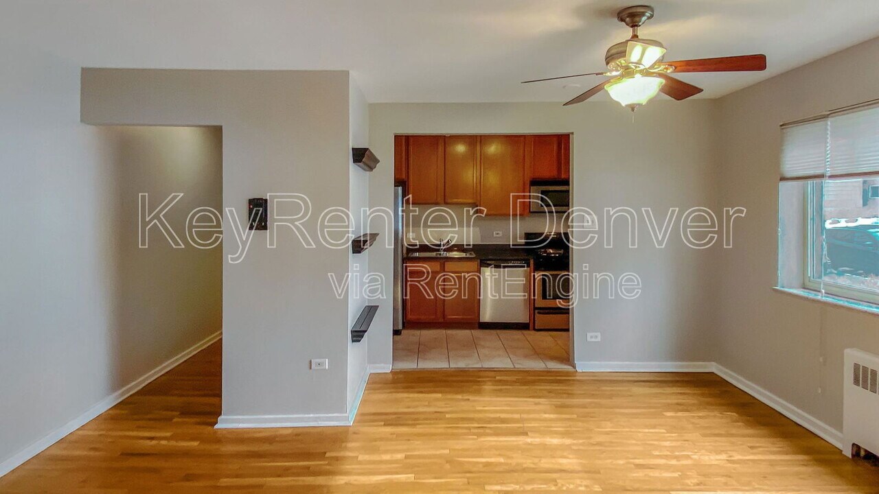 2100 Franklin St in Denver, CO - Building Photo