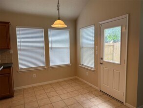 10623 Saratoga Square in Missouri City, TX - Building Photo - Building Photo
