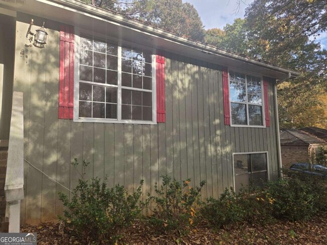 4751 Valley Dale Dr SW in Lilburn, GA - Building Photo - Building Photo