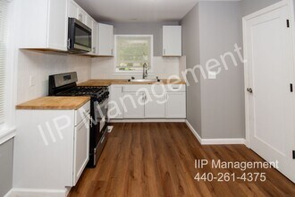 21500 Lakeshore Blvd in Euclid, OH - Building Photo - Building Photo
