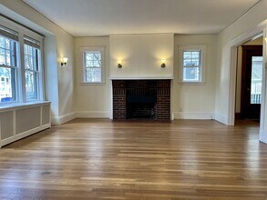 32 Goodrich Rd, Unit 1 in Boston, MA - Building Photo - Building Photo