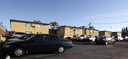 Hudson Ridge Apartments in Fullerton, CA - Building Photo - Building Photo