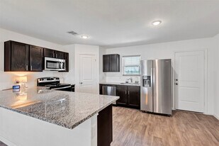 1976 Rd 5714 in Cleveland, TX - Building Photo