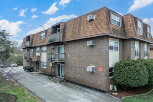 4329 W Park Lane Dr in Alsip, IL - Building Photo