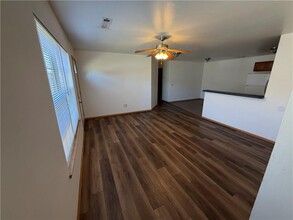 1953 S 18th St in Rogers, AR - Building Photo - Building Photo