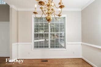 501 Willowview Dr in Greensboro, NC - Building Photo - Building Photo