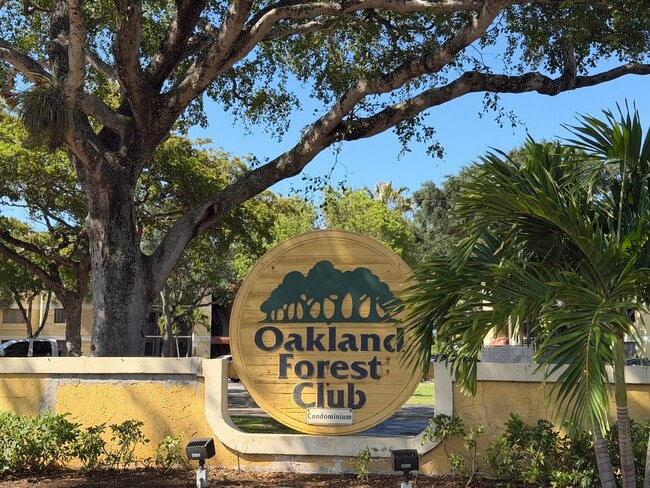 property at 3017 N Oakland Forest Dr