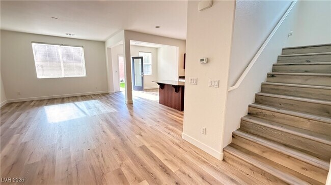 7375 Benlomond Ave in Las Vegas, NV - Building Photo - Building Photo