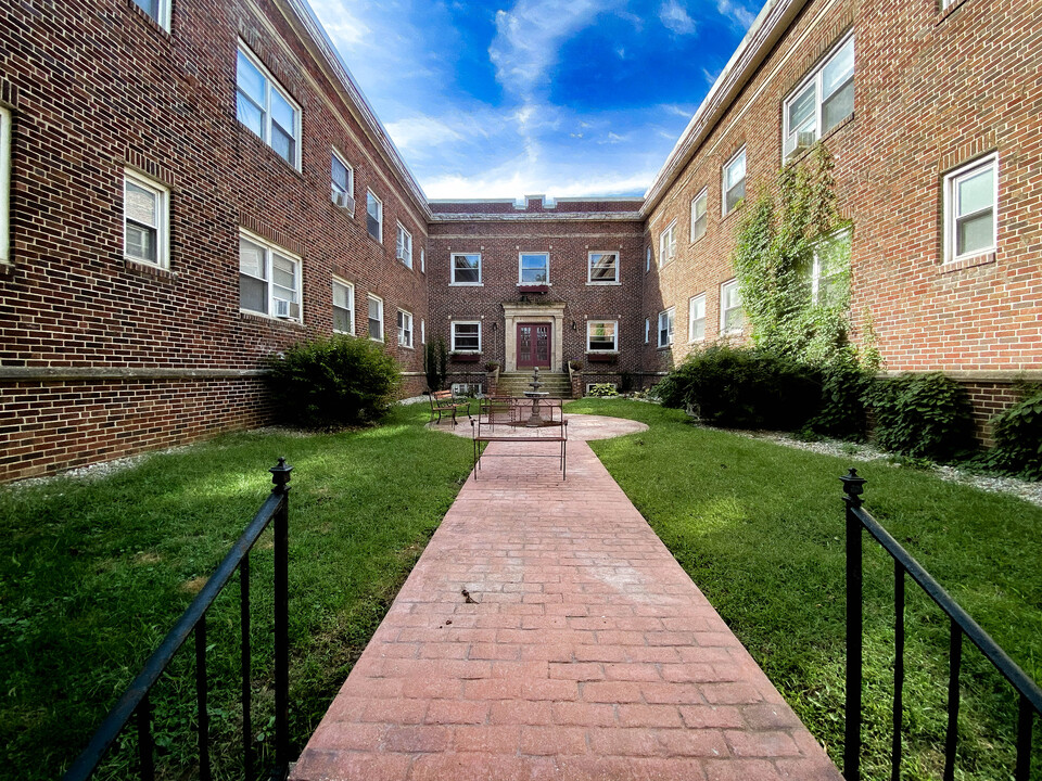 Walnut Manor Apartments in Kokomo, IN - Foto de edificio