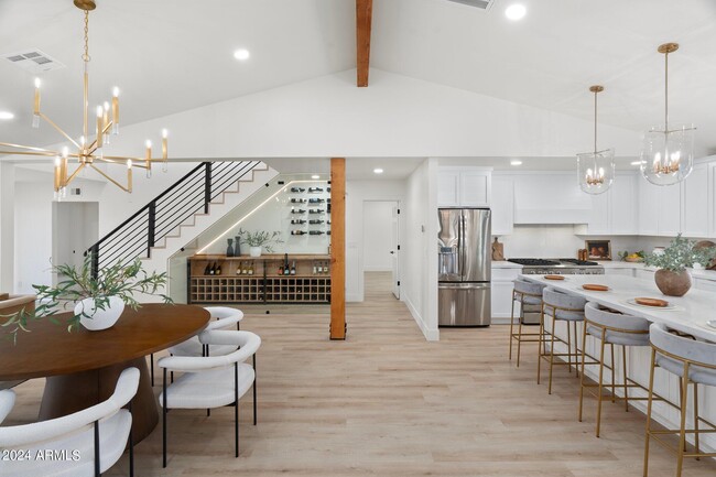 property at 1643 W Griswold Rd