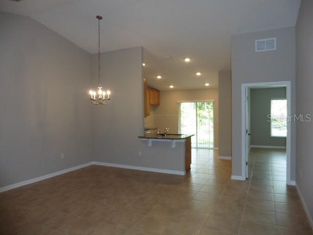 18 Regent Ln in Palm Coast, FL - Building Photo - Building Photo
