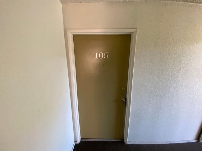 3730 S Sepulveda Blvd in Los Angeles, CA - Foto de edificio - Building Photo