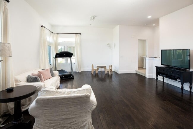540 Fierro Loop in Campbell, CA - Building Photo - Building Photo