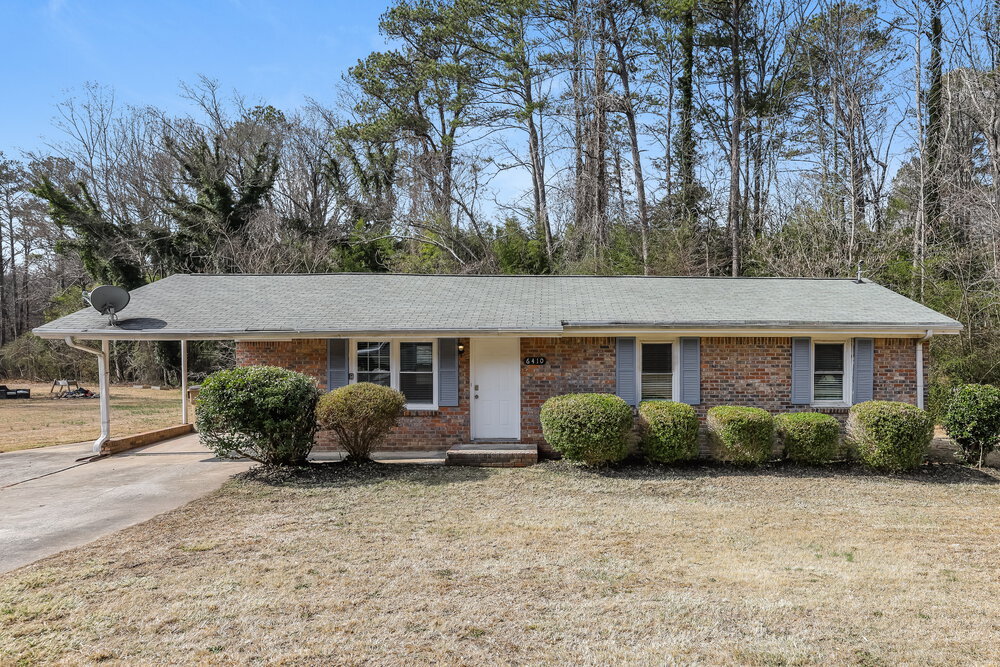 6410 Jane Dr in Mableton, GA - Building Photo