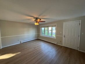 20 Northwoods Cir in Woburn, MA - Building Photo - Building Photo