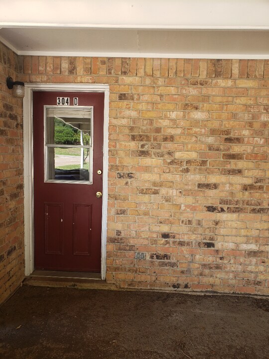 304 Reel Rd in Longview, TX - Building Photo