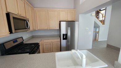 609 Prestwick Ln in Wheeling, IL - Building Photo - Building Photo