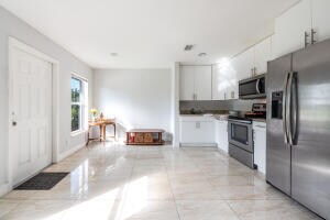 2449 Saranac Ave in West Palm Beach, FL - Building Photo - Building Photo