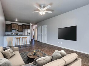 4613 Castle Bay Cove in Del City, OK - Building Photo - Building Photo