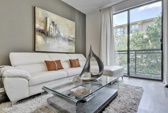 11400 Domain Dr, Unit 3101 in Austin, TX - Building Photo - Building Photo