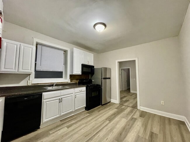 property at 5608 Palisade Ave
