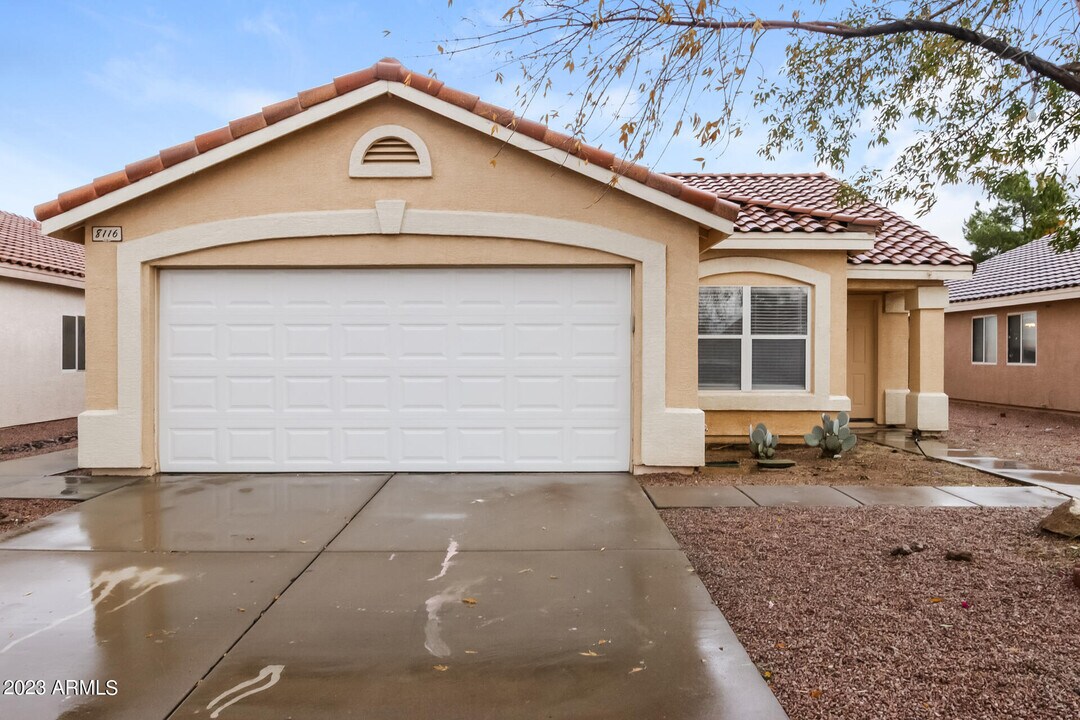 8116 E Onza Ave in Mesa, AZ - Building Photo