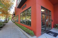 Building - Fremont Mews Apartamentos in Sacramento, California