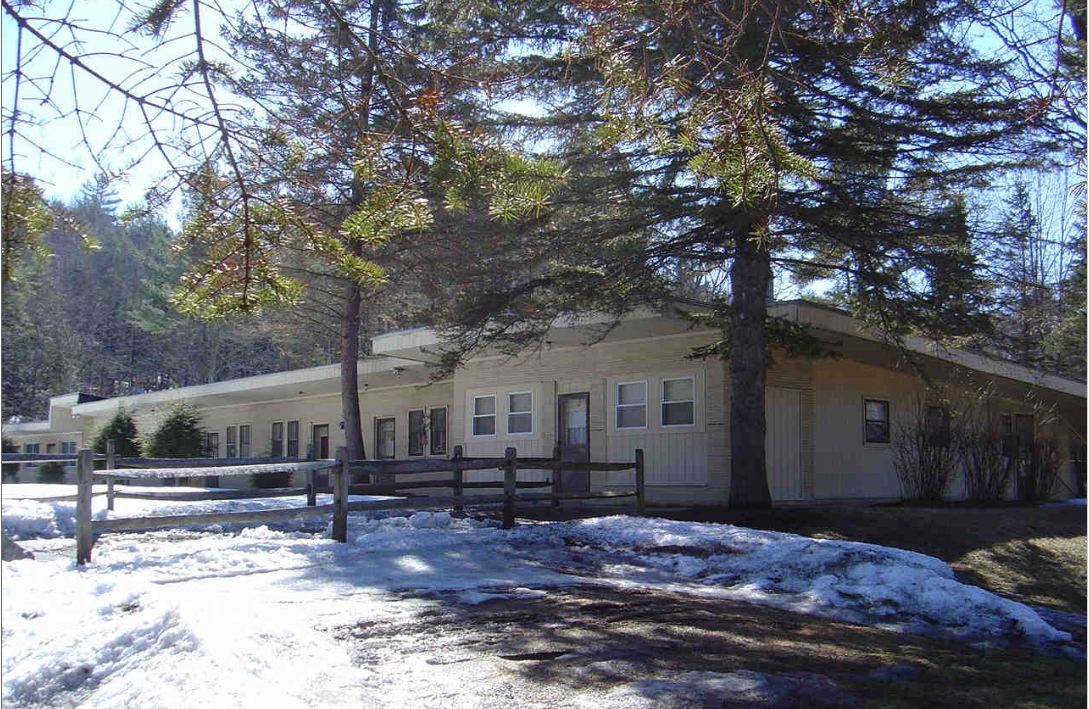 84 Dartmouth College Hwy in Lyme, NH - Building Photo