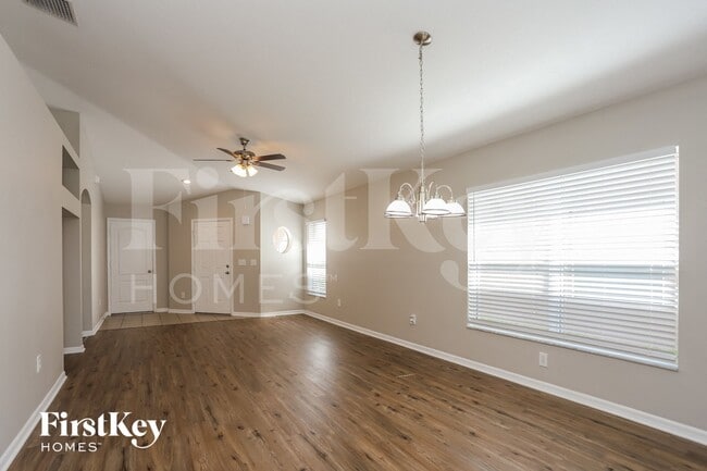 928 Seminole Sky Dr in Ruskin, FL - Building Photo - Building Photo