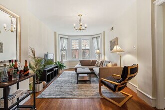 2201 Chestnut St, Unit 404 in Philadelphia, PA - Foto de edificio - Building Photo