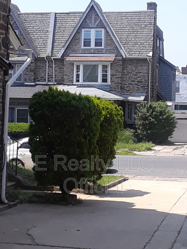 819 N 64th St in Philadelphia, PA - Building Photo - Building Photo