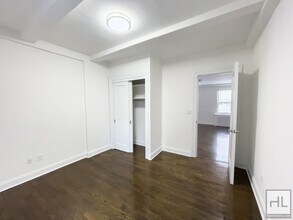 EAST 37 STREET in New York, NY - Building Photo - Building Photo