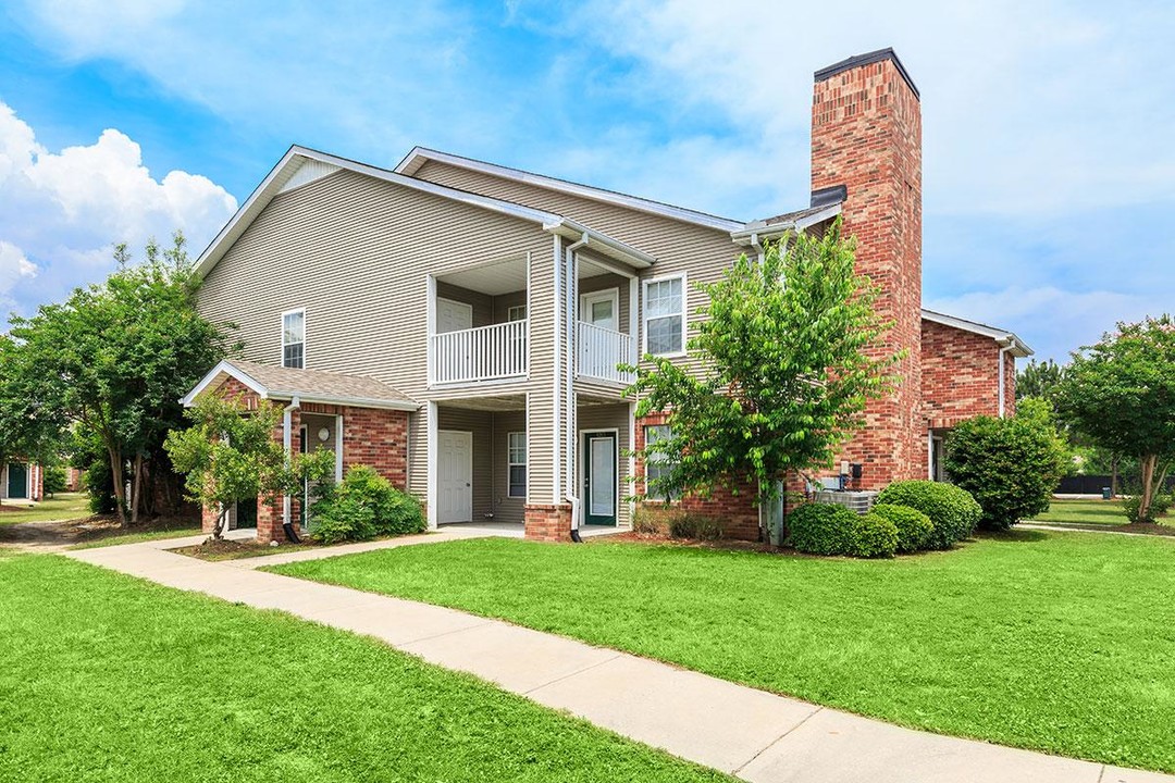 Brookstone Park in Gulfport, MS - Building Photo