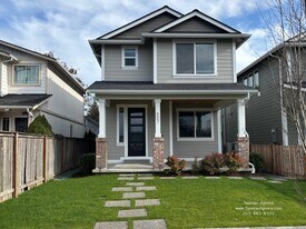 507 15th St SE, Unit 507 in Puyallup, WA - Building Photo