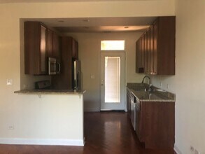 1531 W Hollywood Ave in Chicago, IL - Building Photo - Building Photo