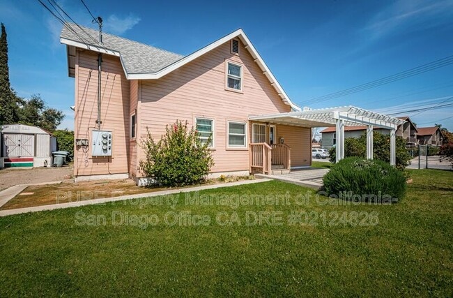 property at 405 N Juniper St