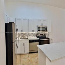 4970 NW 102nd Ave in Doral, FL - Building Photo - Building Photo