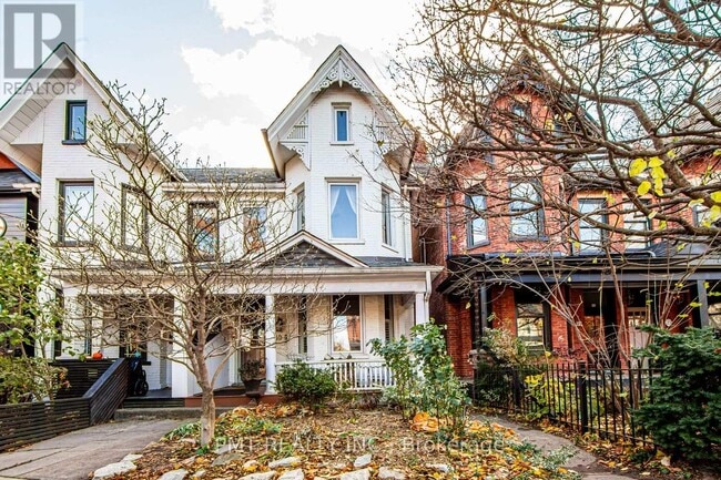 property at 19 Churchill Ave