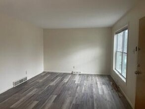 2005 Vine St in Columbia, MO - Building Photo - Building Photo