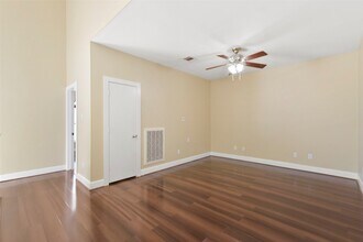 9810 Marlink in Houston, TX - Building Photo - Building Photo