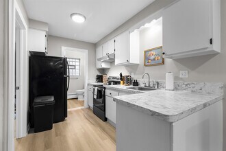 55 Hollywood Ct in Mount Clemens, MI - Building Photo - Building Photo