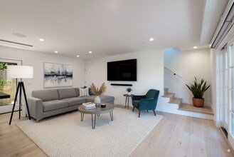 1323 Alta Vista Rd in Santa Barbara, CA - Building Photo - Building Photo