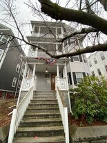 200 Hyde Park Ave in Boston, MA - Building Photo