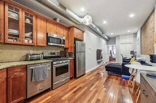 96 Bowers St in Jersey City, NJ - Building Photo