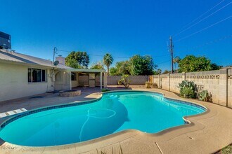 1112 E Balboa Dr in Tempe, AZ - Building Photo - Building Photo