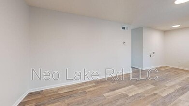 605 Lake Rd in Dyersburg, TN - Building Photo - Building Photo