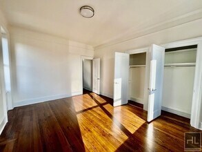 WEST 86 STREET in New York, NY - Foto de edificio - Building Photo